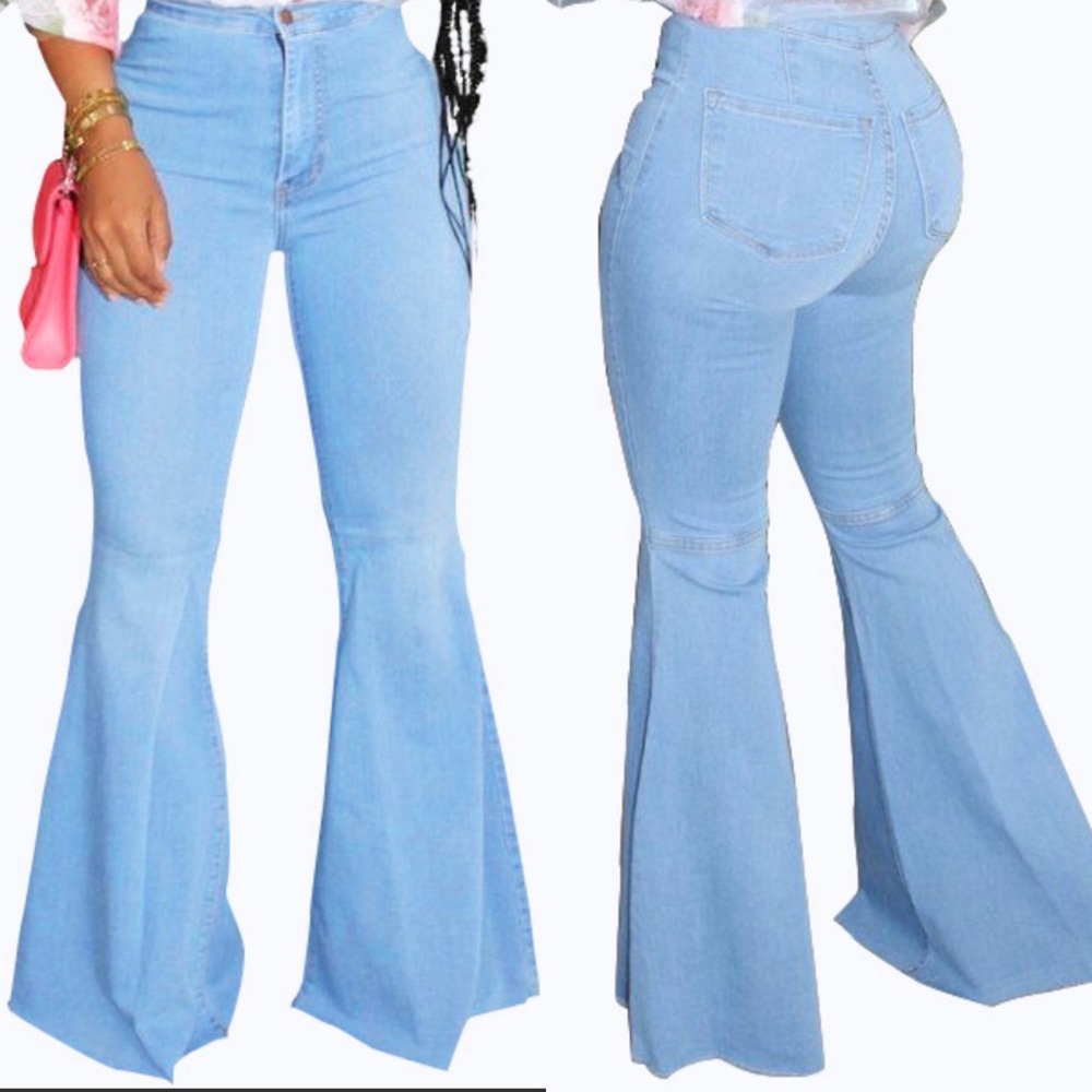 Light Denim: Classic Bellbottom
